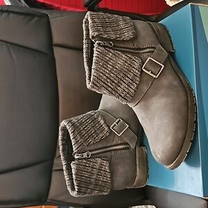 Rocket Dog Gray Boots